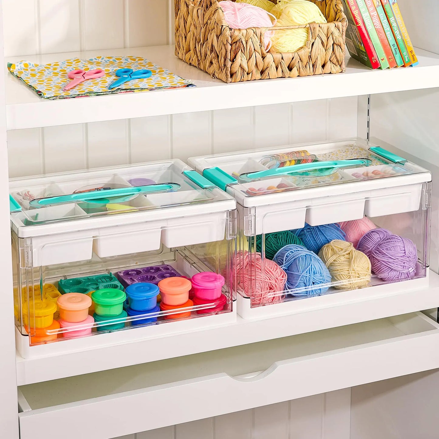 Vtopmart 24QT clear craft storage bin with tray and adjustable dividers for art toys, hair, bows